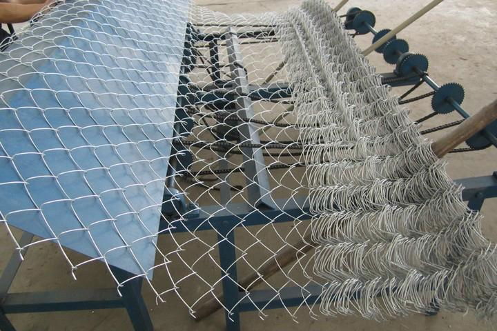 Professional Factory Garden border chain link fence   2
