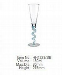 stem decorated wine glass