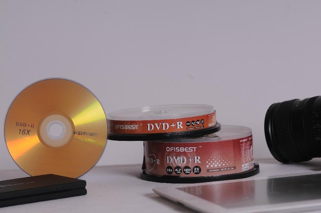 Top Quality Media 1-16X 4.7GB 120MInutes Playing time Blank DVD-R  