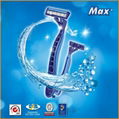 Triple Blade Razor   Bionic Handle 1