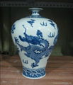 Blue and white antique chinese porcelain vases 2