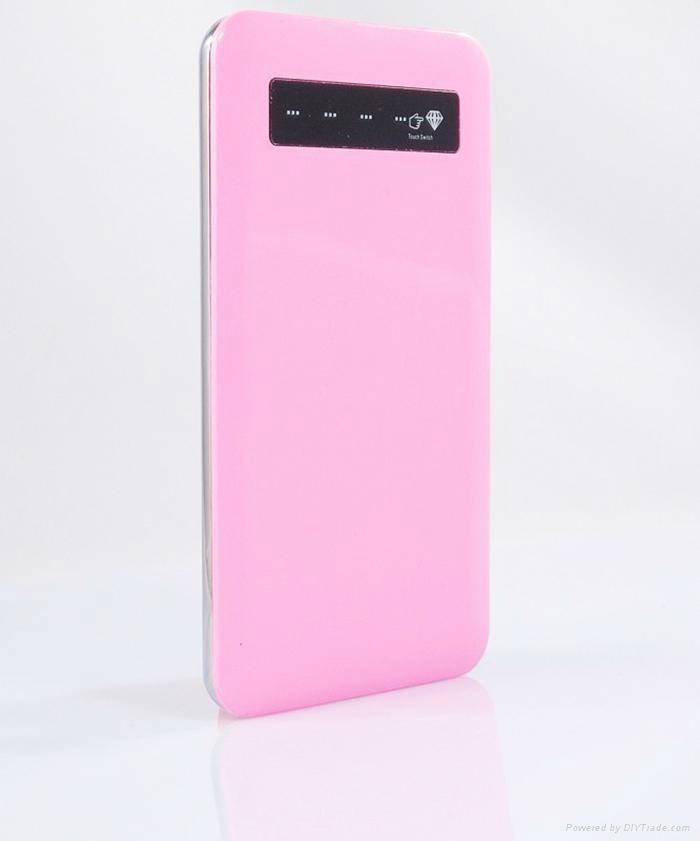 External Power Bank With USB Charger For Smartphones 2