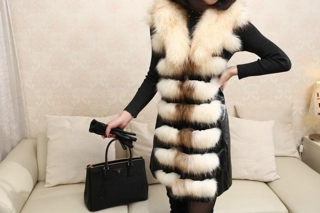 Lady Fashion Real Raccoon Dog Fur CoatGXK002 with rabbit skin hot selling 