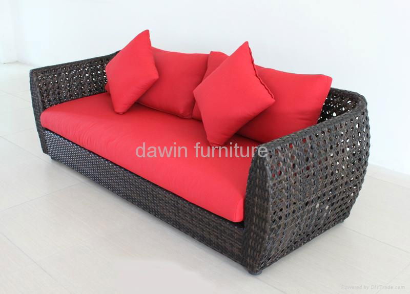 PE rattan garden furniture wicker sofa sets cuhsion and back pillow  3