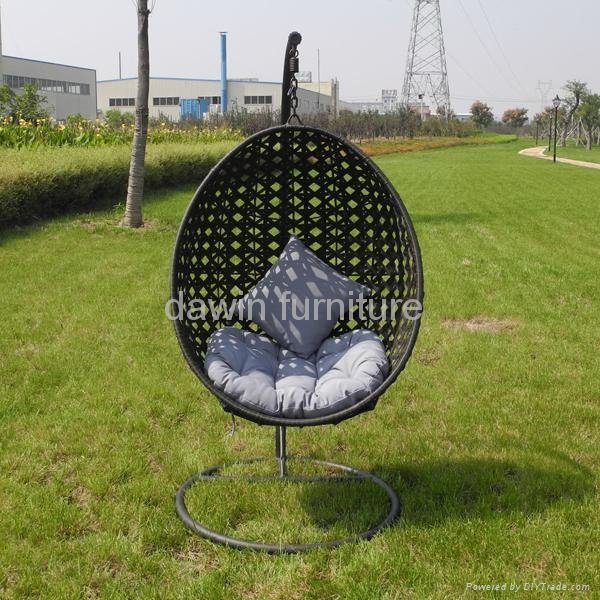 hanging rattan egg chair 3