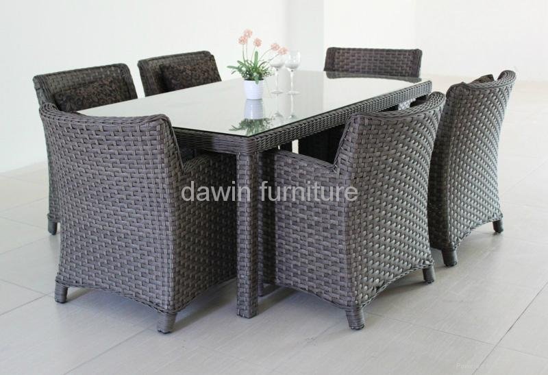 Rattan dining table with 6 chairs  5