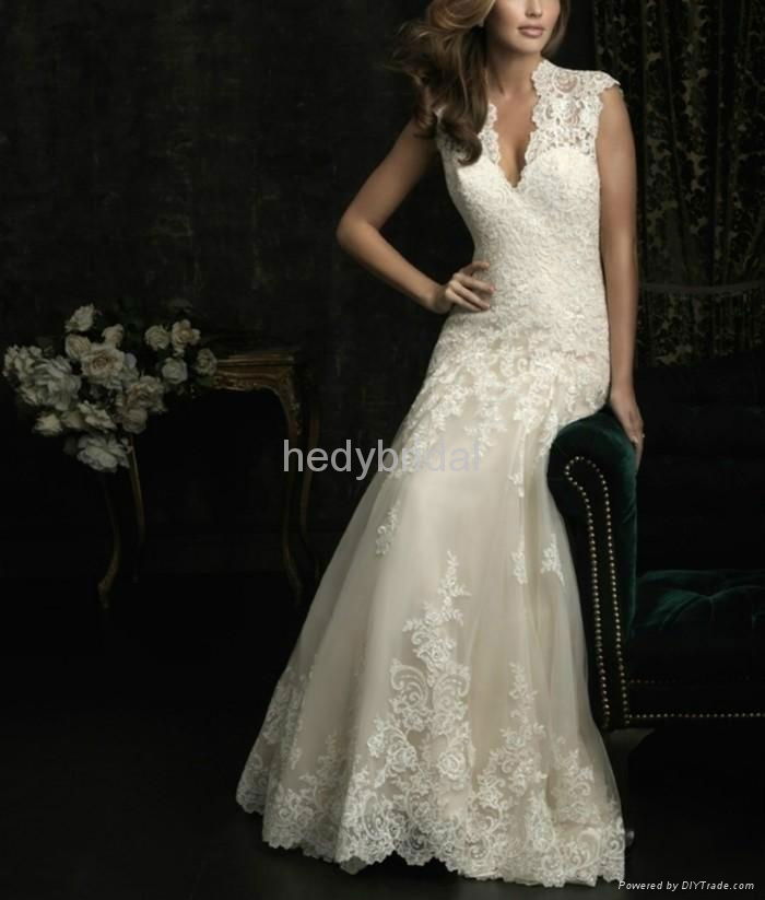 France romantic lace outlined wedding dress ruffles exquisite 4