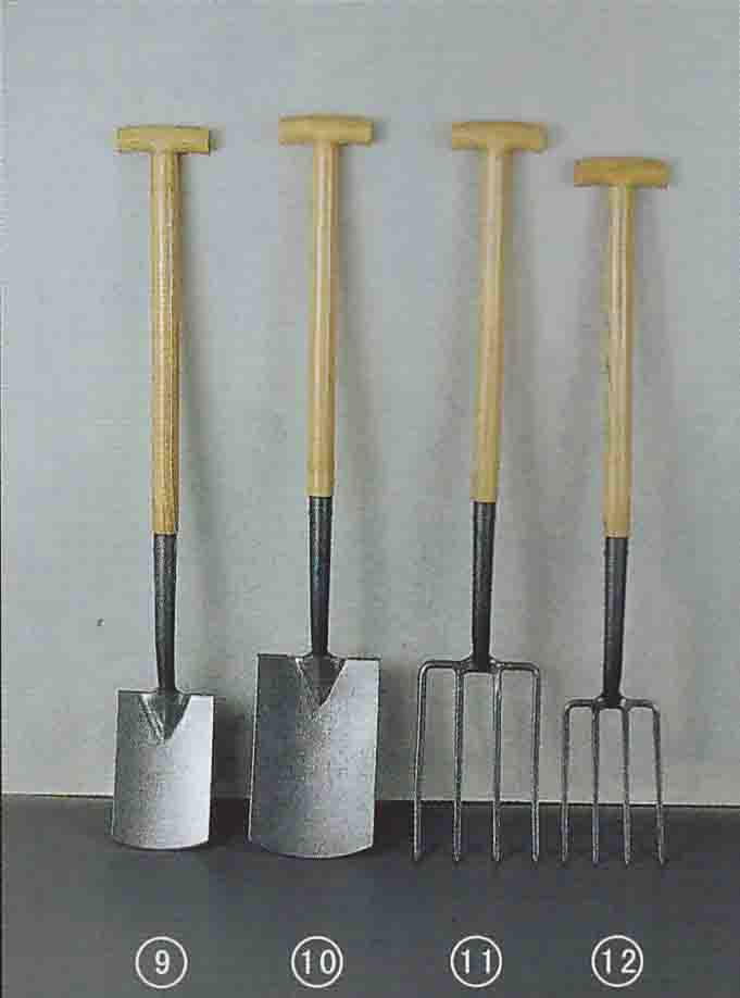 wood handle for spade and fork  2