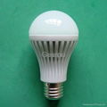 LED bulb light with 7W 4