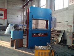 Qingdao The parallel frame type automatic sliding plate vulcanization machine