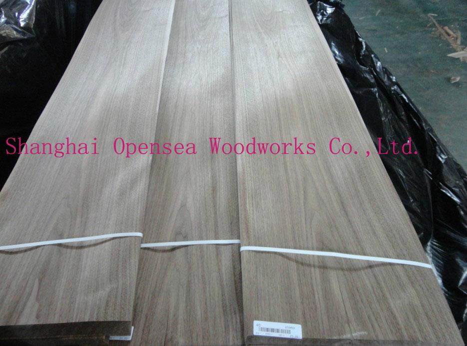 Natural American black walnut veneer for furniture decoration