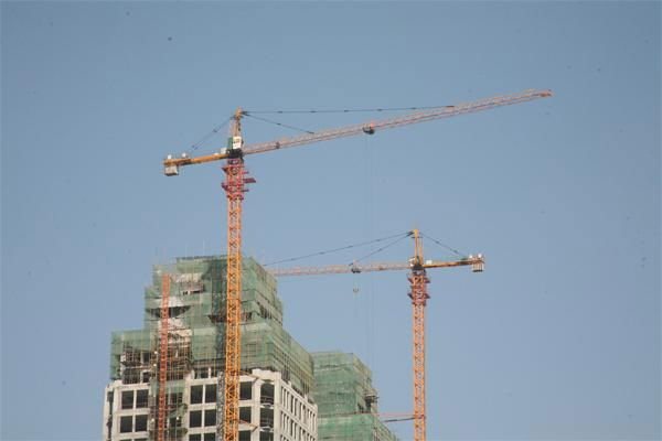 Tower crane QTZ5008 2