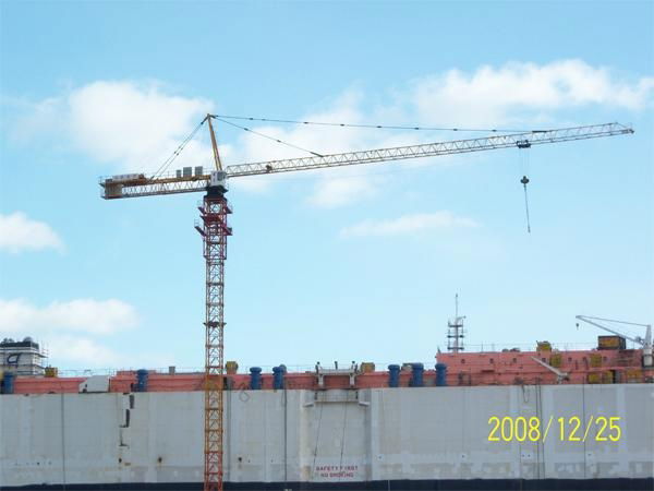 Tower crane QTZ6018 2