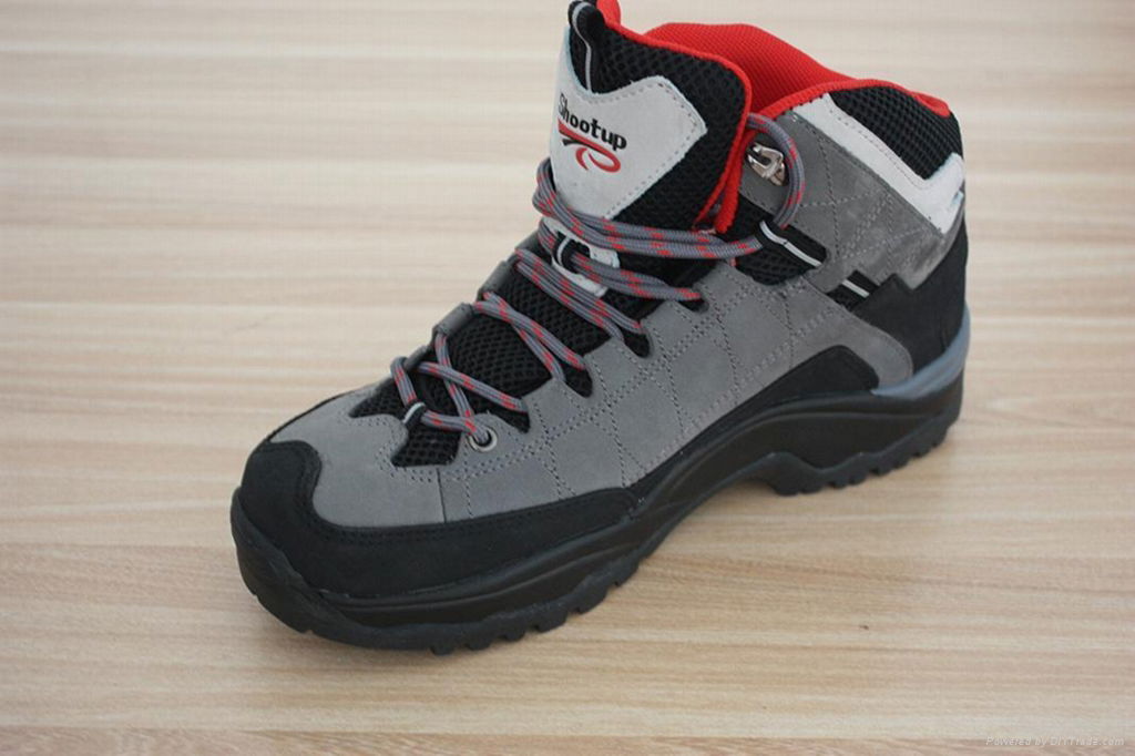 Latest cheap High Quality waterproof hiking shoes men 2014