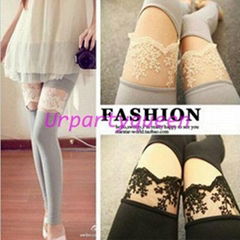 Elegant Cotton Crop Leggings Flower Lace 2013 Spring New in Black / Grey 