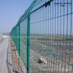 welded wire mesh fence