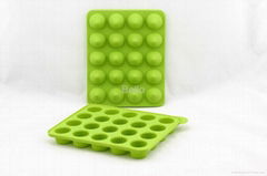 Silicone baking tray