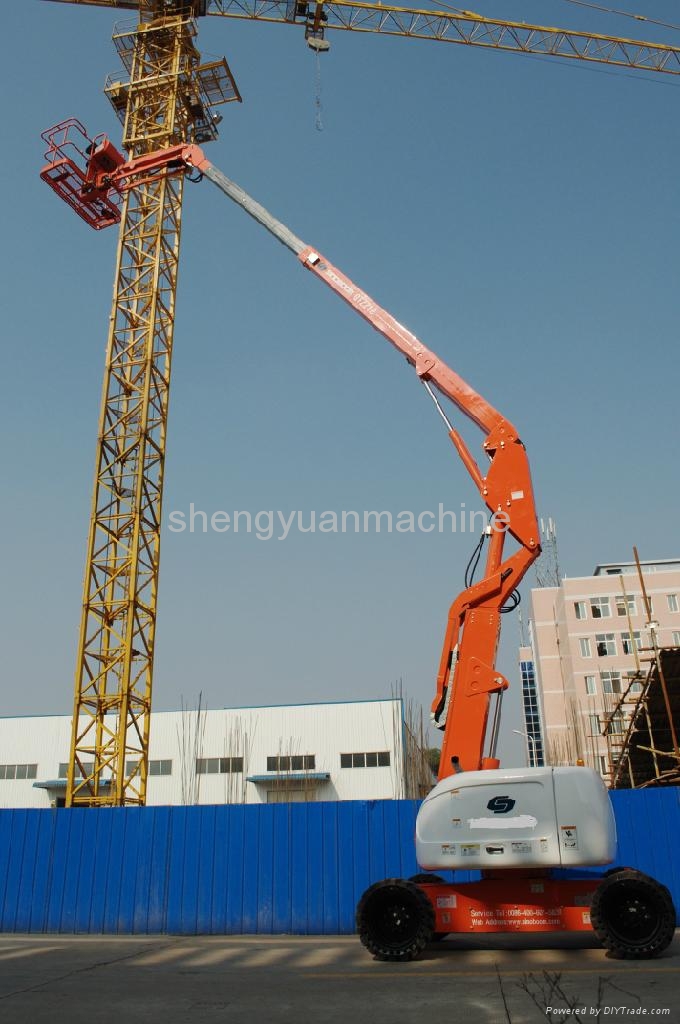 Selfpropelled Articulating Boom Lift Platform GTZZ15 (China Trading