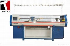 flat knitting machine with comb device