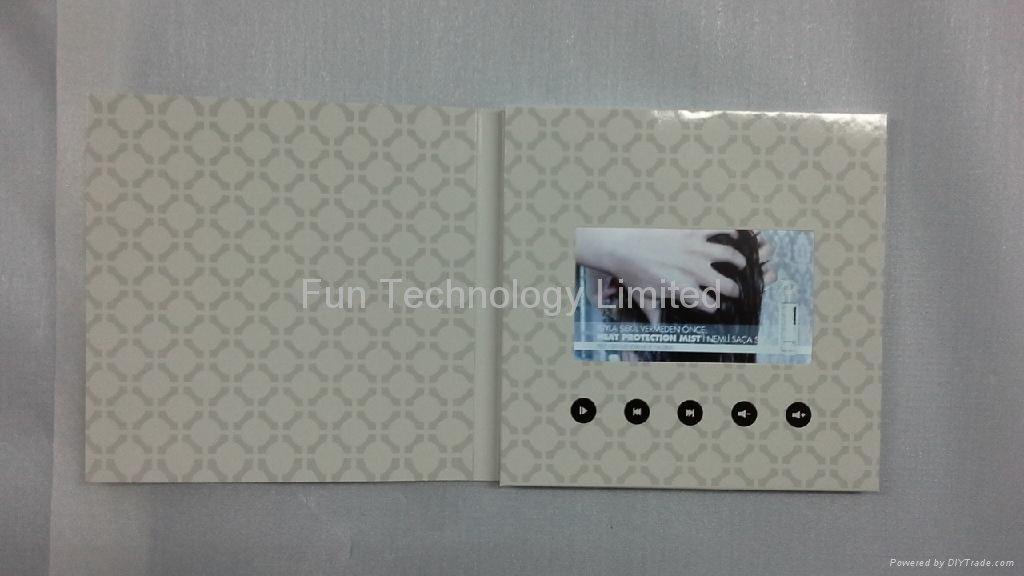 4.3 inch TFT LCD Video Greeting Card Brochure with Multi-button Magnetic Switch