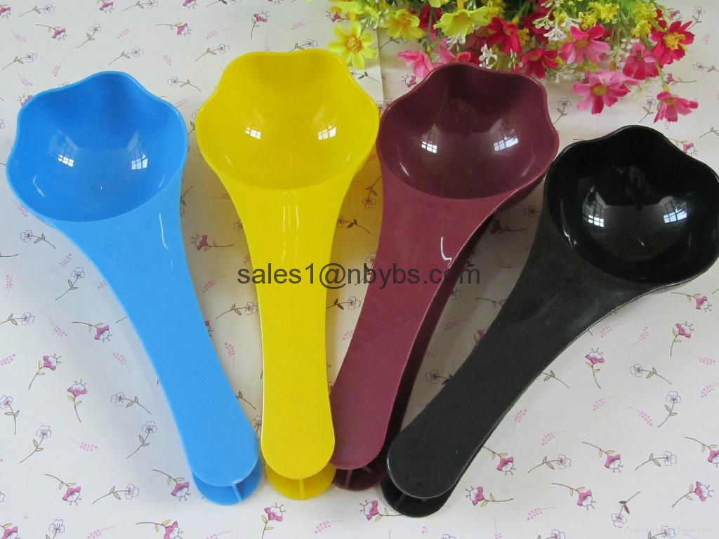 pet food scoop