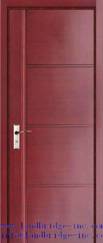 Solid wood door with natural veneer 2