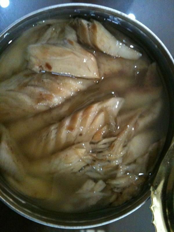 canned tuna in oil 