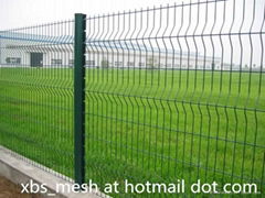 Welded mesh panel fence