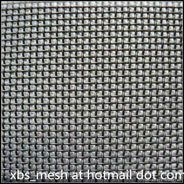 Crimped wire mesh