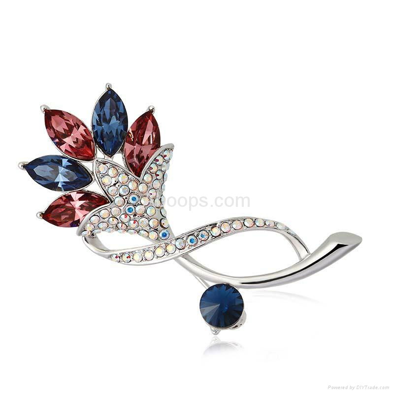 Fashion Flower Brooch Made with Genuine Austrian Crystals