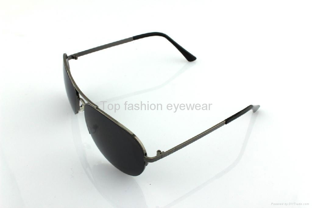 Male metal HD night driving glasses with polarized lens UV400 Sunglasses 2