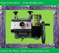 Manual sugar cane juicer machine