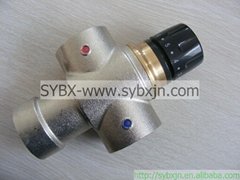 Thermostatic mixing valve (BXHS40)
