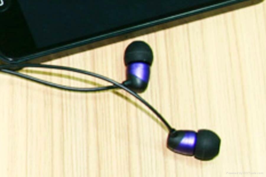 OEM wireless headphone with FM radio FM sport MP3 player card   2