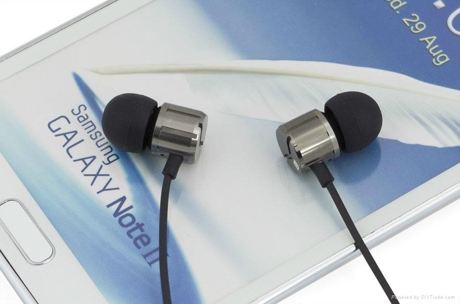 hot selling in-ear Earphone with Mic for Phone Samsung MP3 MP4 PC Laptop   4