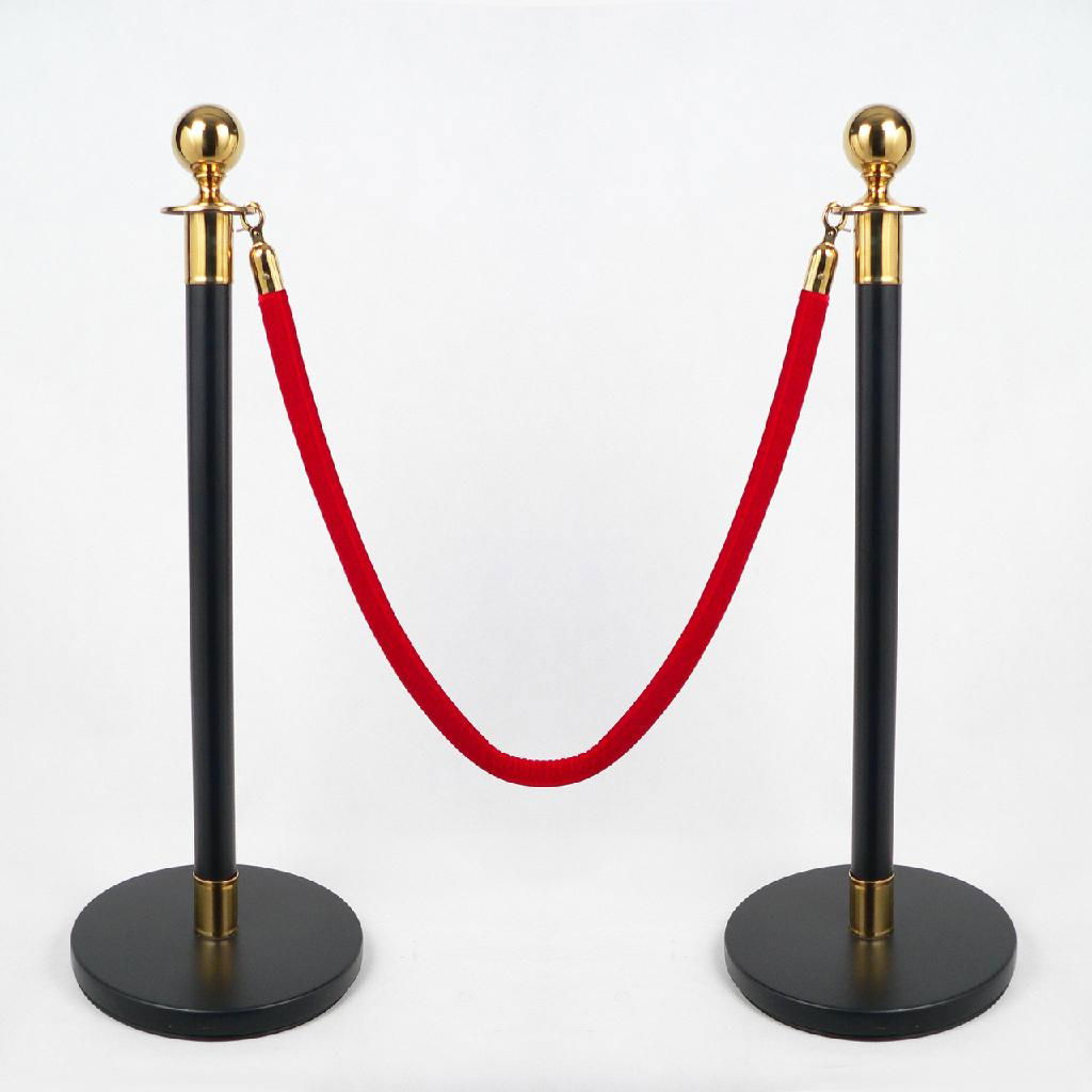 Queue control traditional rope stanchions