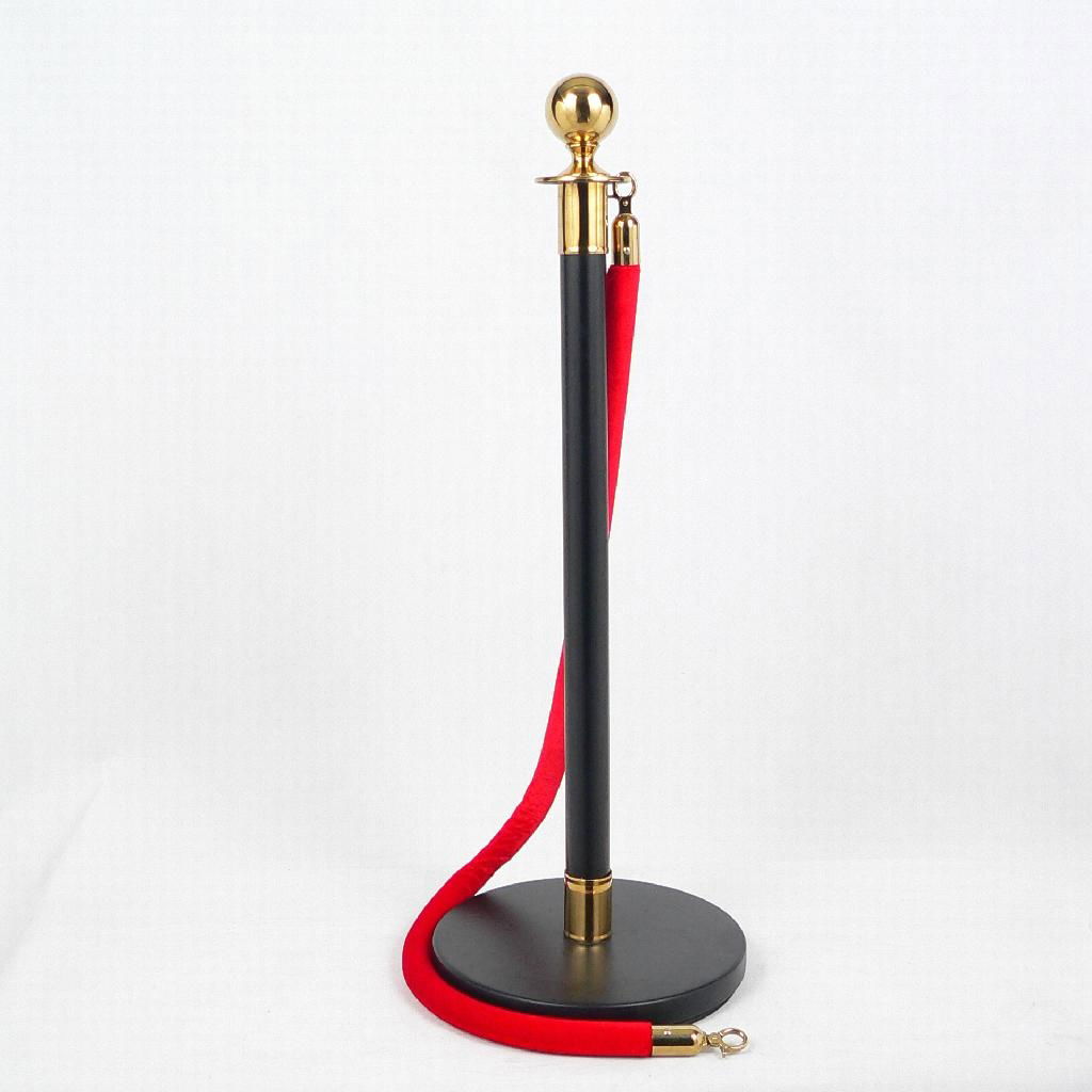 Queue control traditional rope stanchions 3