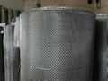 Fine screeing woven stainless steel wire