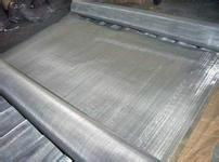 Stainless steel wire mesh surface cleaning 