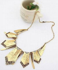 retro hollow carved bow false collar necklace  