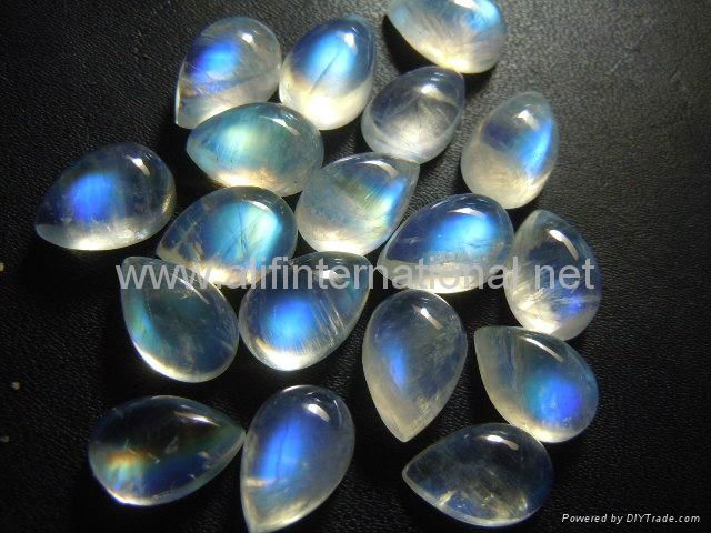 Rainbow Moonstone Gemstone