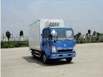 Sinotruck  HOWO refrigerator truck