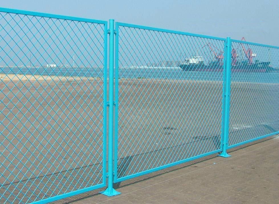  	General Welded Fence 3