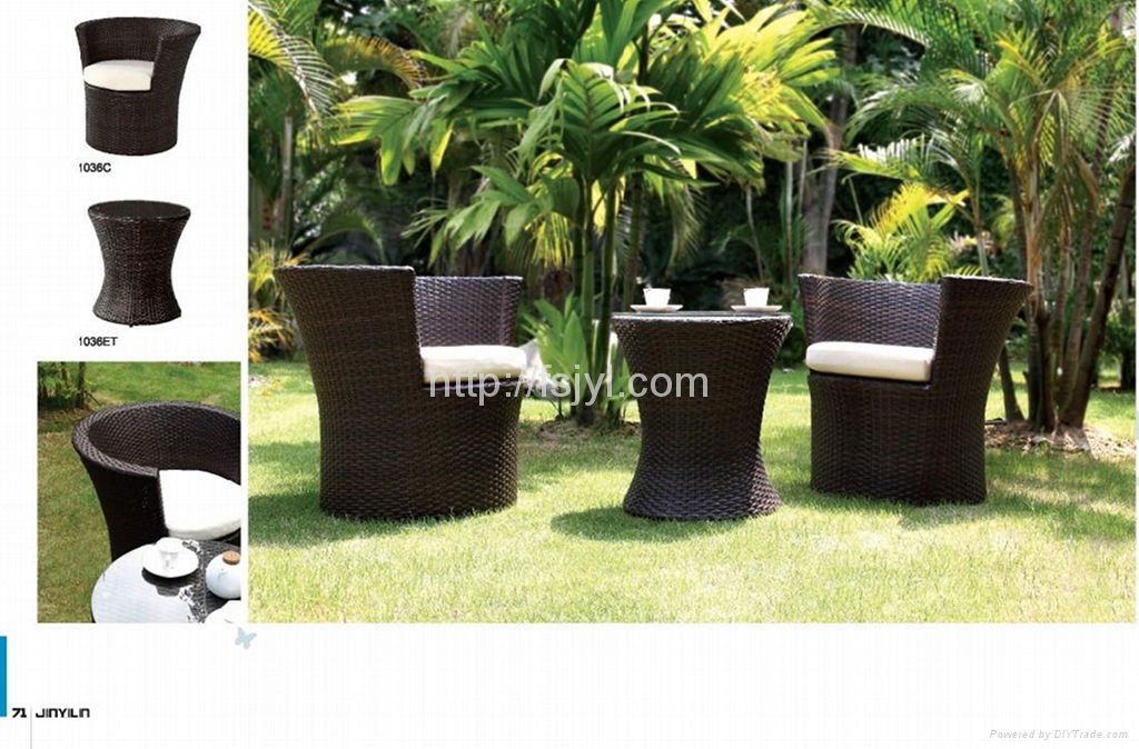 Outdoor Coffee Table with Chair 3
