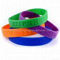 Various colors custom silicone bracelets for hot sell 2