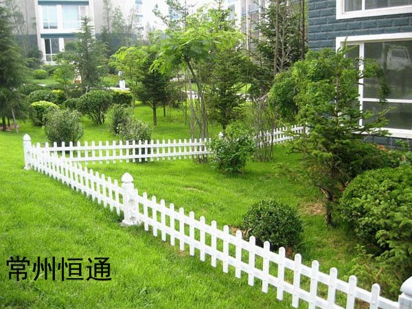 镀锌钢管材质草坪护栏 2