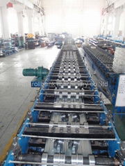 close deck floor roll forming machine