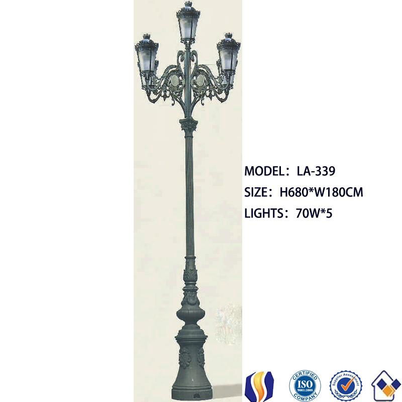 puplic street cast iron lamp post 2