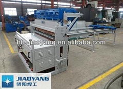 Automatic fence mesh welding machine  