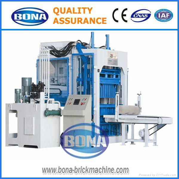 QT10-15 Concrete Block Making Machine